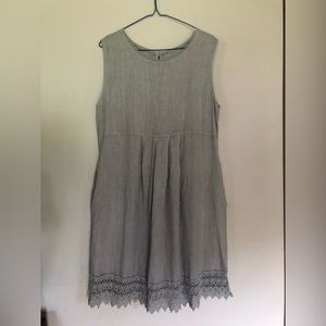 100% linen dress, made in Italy, size Med.